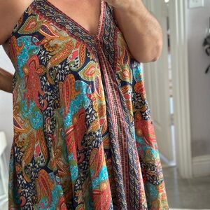 Vibrant Paisley Print Dress RESORT WEAR. EUC. Sz L